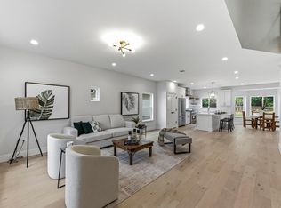 13 Autumn Oaks Dr, Austin, TX 78738