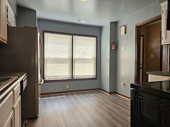 3rd image of 5622 Picadilly Ln