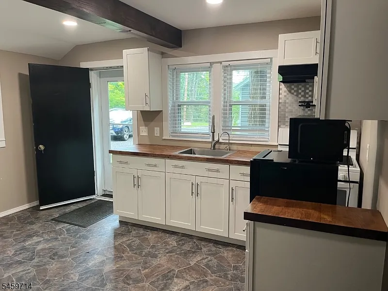 1 bed, 1.0 bath, $1,500 — Photo 2