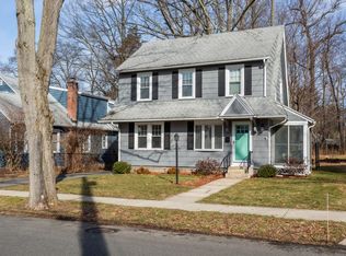 130 Edgewood Ave, Longmeadow, MA 01106