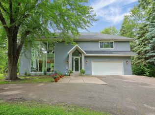 11677 Ridgemount Ave W, Minnetonka, MN 55305