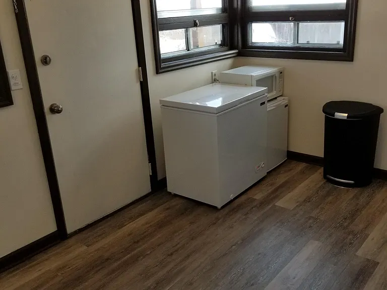 122 W Amherst Ct — Photo 12