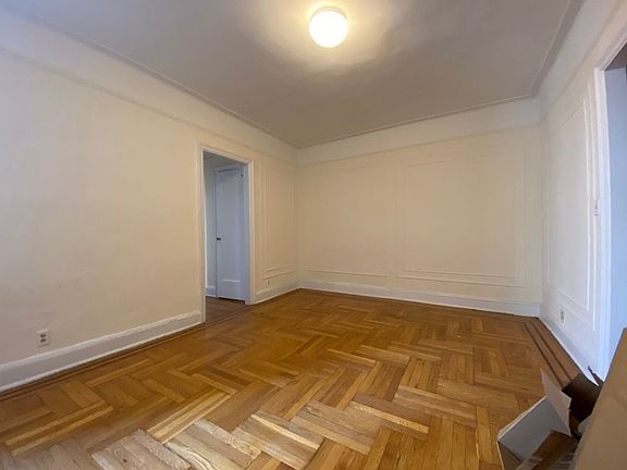 4th image of 43-14 42nd St #2AA