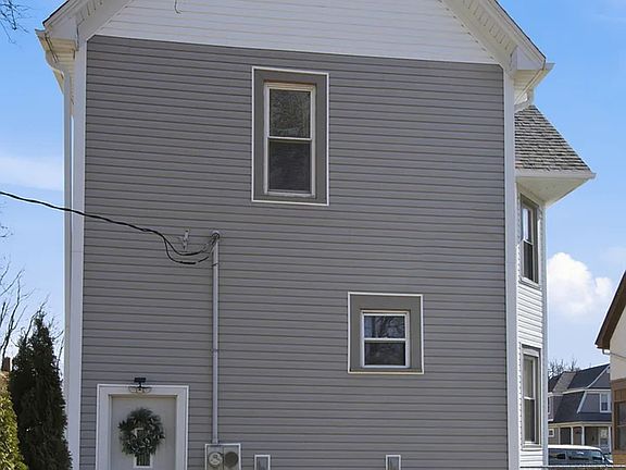 5th image of 553 S Greenwood Ave