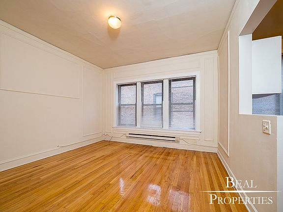 4th image of 1317.5 Oak Ave #1317X-F1