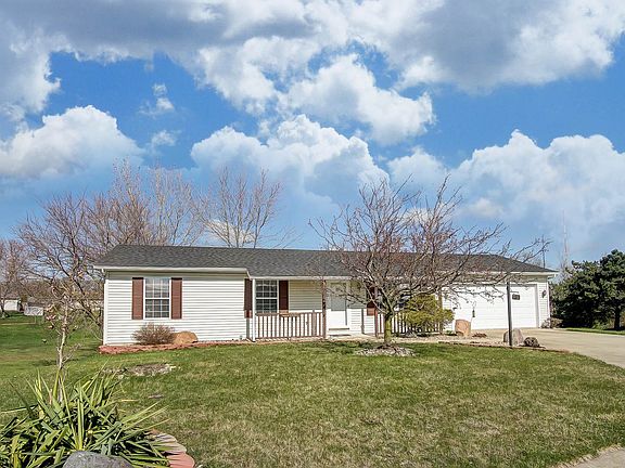 2nd image of 730 Graber Ct