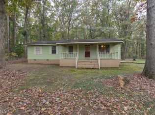 74 Wolfskin Rd, Arnoldsville, GA 30619