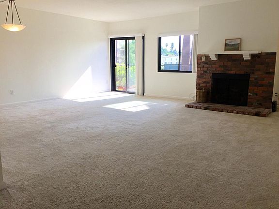 Living/dining room upstairs