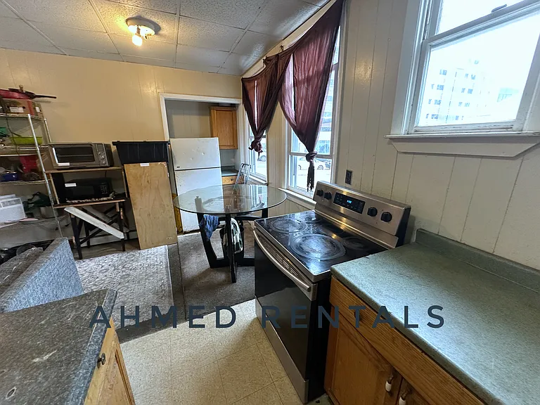 873 Congress St #2 — Photo 8
