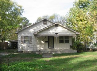 1009 S 13th St, Herrin, IL 62948