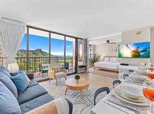 Waikiki Banyan, Honolulu, HI 96815