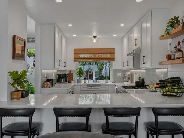 6859 Briarwood Dr, Carlsbad, CA 92011