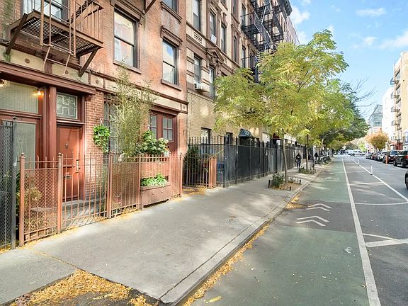 4th image of 428 E 13th St
