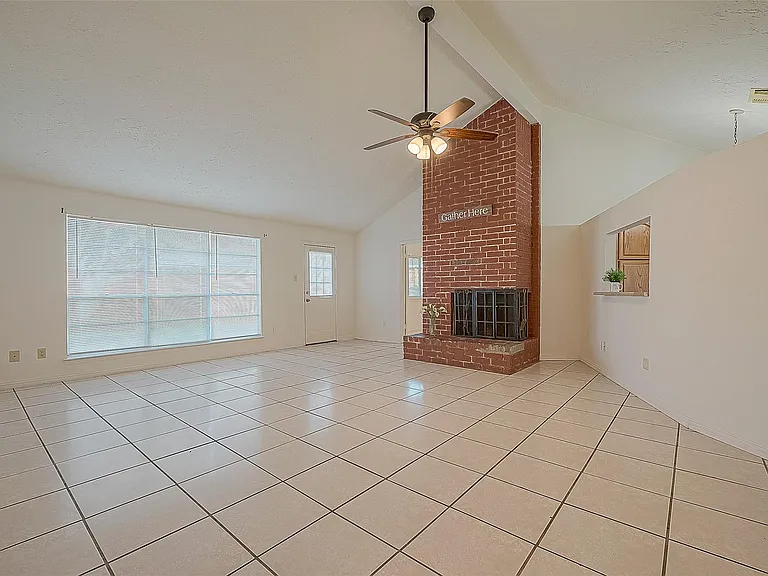 3806 Embarcadero Dr — Photo 5