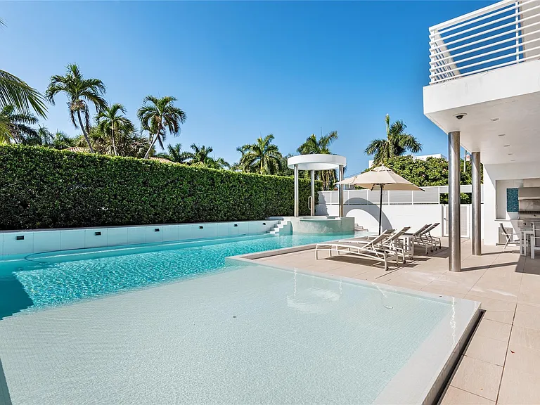 500 Isle Of Capri Dr — Photo 31