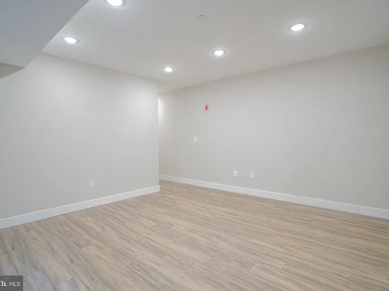 2222 Frankford Ave #3 — Photo 9