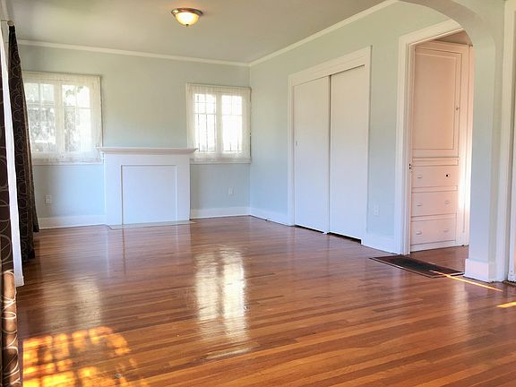 3rd image of 745 E Orange Grove Blvd