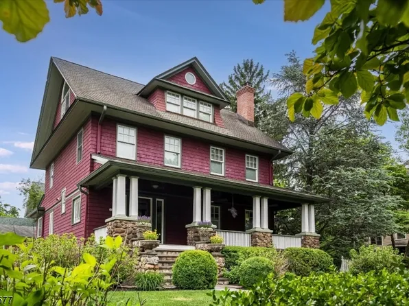 275 Highwood Ave, Ridgewood Village, NJ 07450