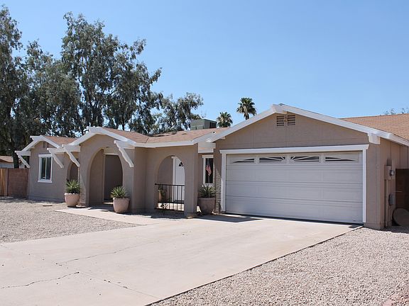3rd image of 3722 E Greenway Ln