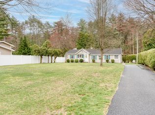 27 Jordan St, Springfield, MA 01129