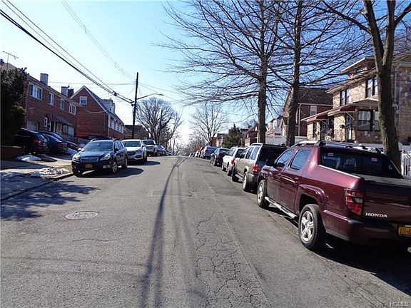 5th image of 4042 Secor Ave