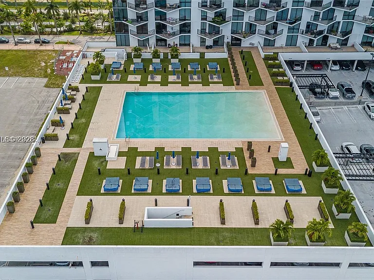 5300 Paseo Dr #1701 — Photo 30