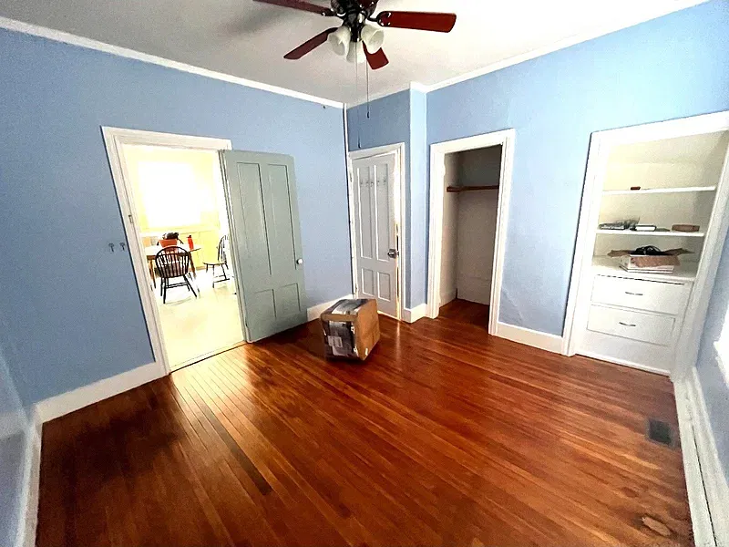 2 bed, 800 sqft, $1,600 — Photo 2