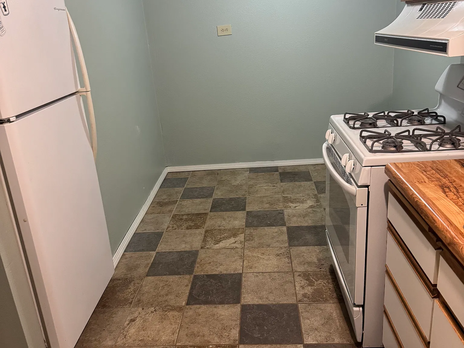 NE Valley Ridge Dr, Newport — Photo 4