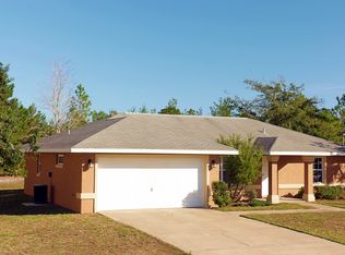 90 Fieldstone Ln, Palm Coast, FL 32137