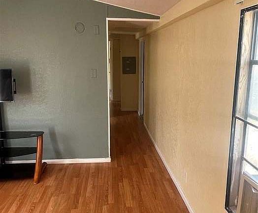 3rd image of 600 Raintree Blvd