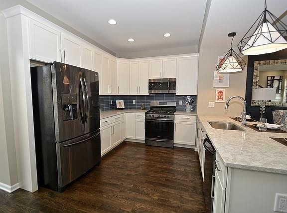 4th image of 17886 Oak Park Ave