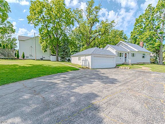 2nd image of 1684 Graham Rd