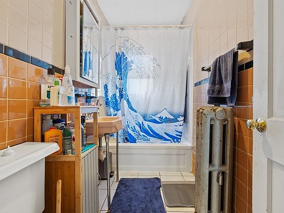 3rd image of 361 Washington St #3