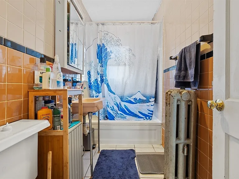 361 Washington St #3 — Photo 3