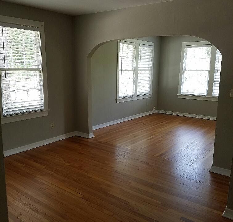2nd image of 3698 Saint Johns Ave APT 3
