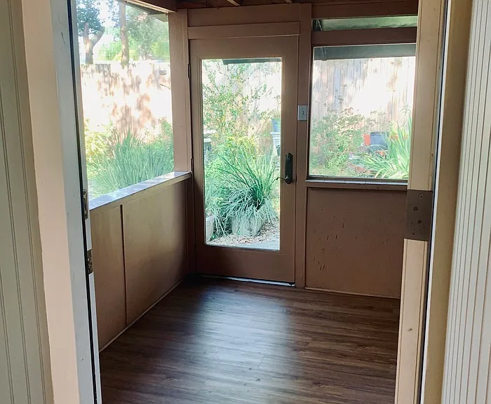 3331 Sylvia St — Photo 32