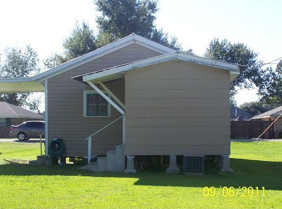3rd image of 2305 Saint Bernard St