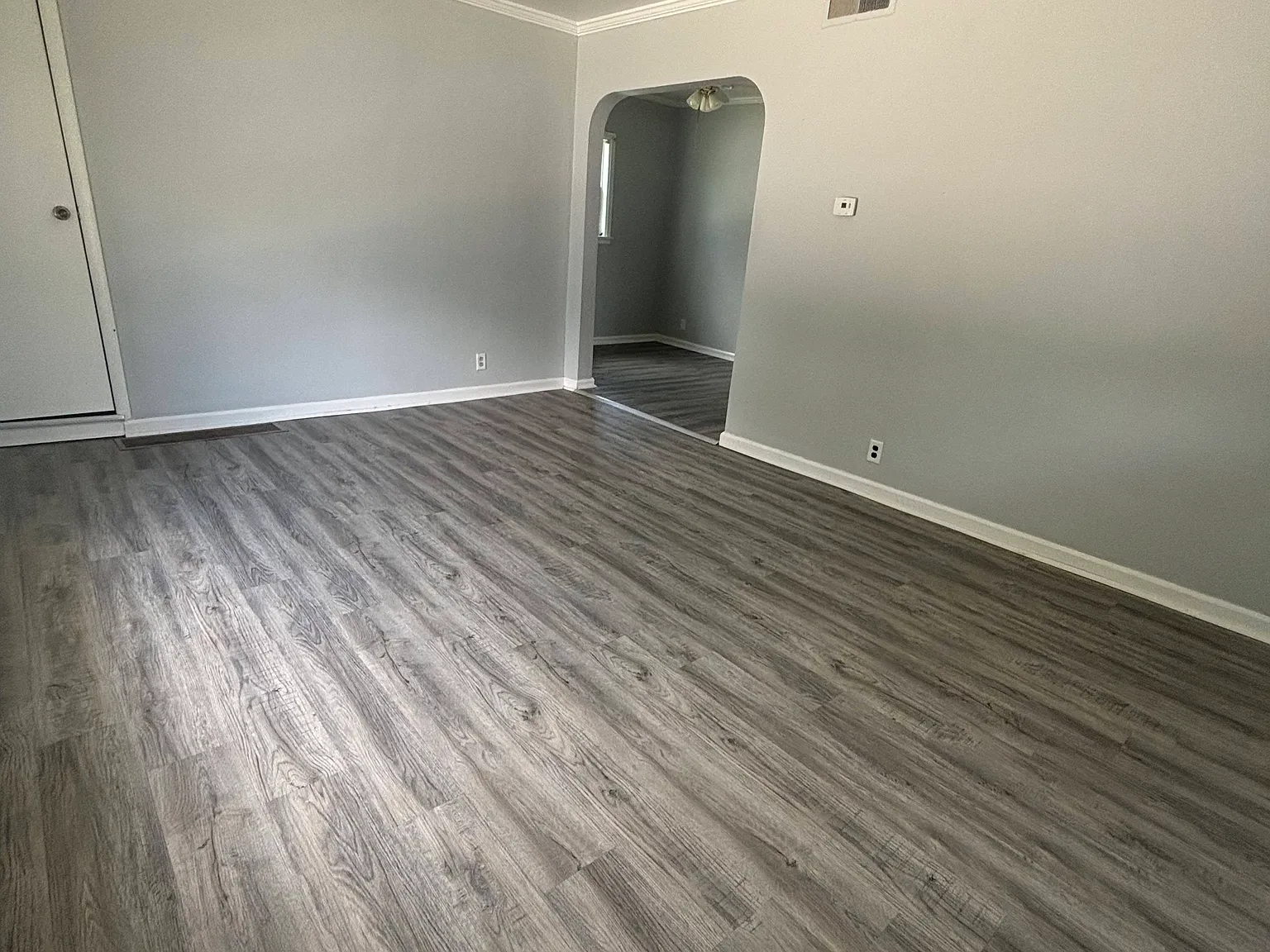 2 bed, 700 sqft, $900 — Photo 4