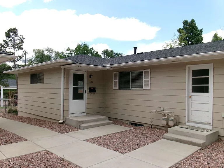 1424 N Royer St — Photo 1