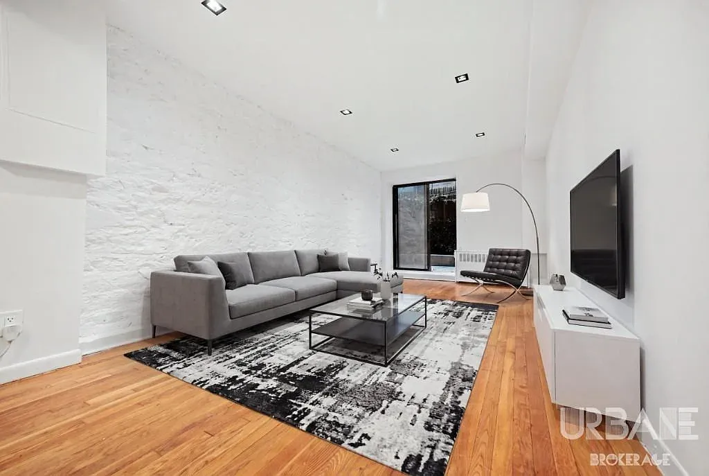 35 Grove Street — Photo 1