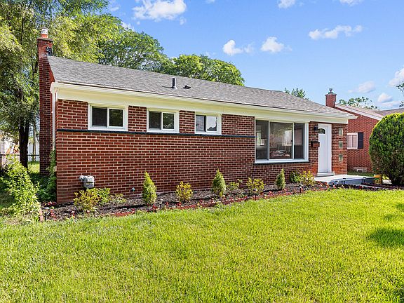 2nd image of 28852 Westfield St
