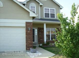 8 Compass Pointe Ct, Saint Louis, MO 63129