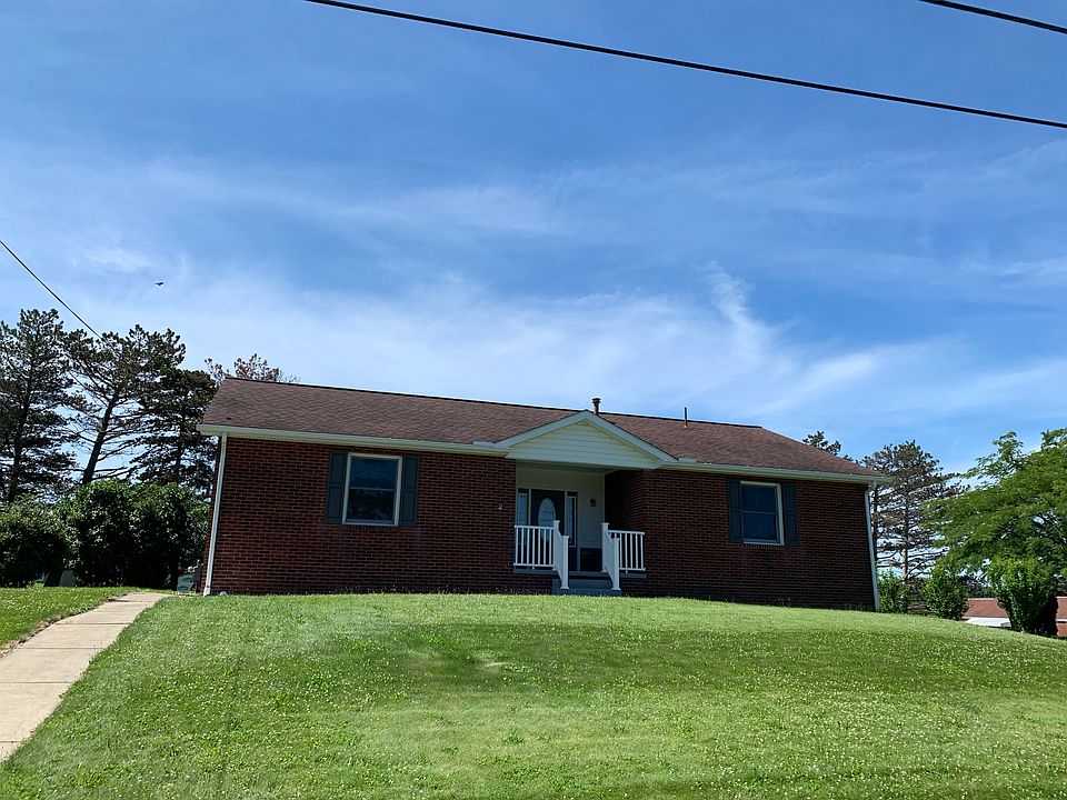 1570 sqf one-level living