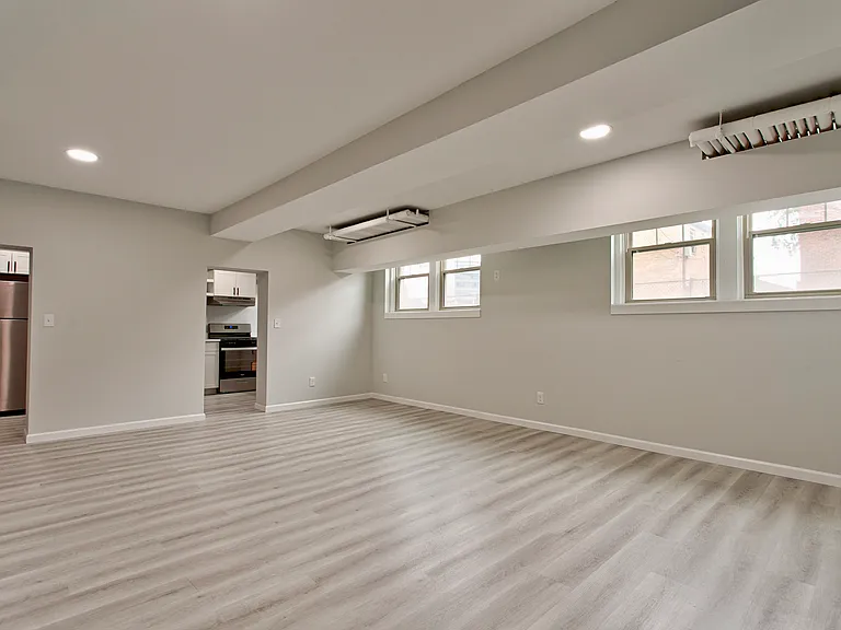 3900 Edwards Rd #4 — Photo 3