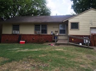 8924 E 4th St, Tulsa, OK 74112