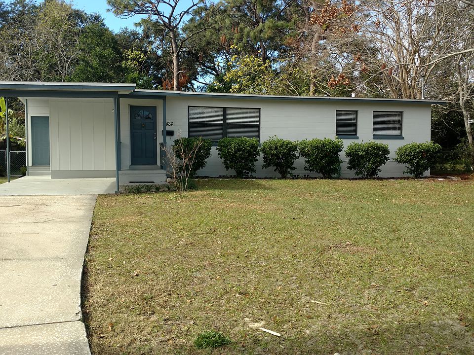 1st image of 2424 Pine Summit Dr E