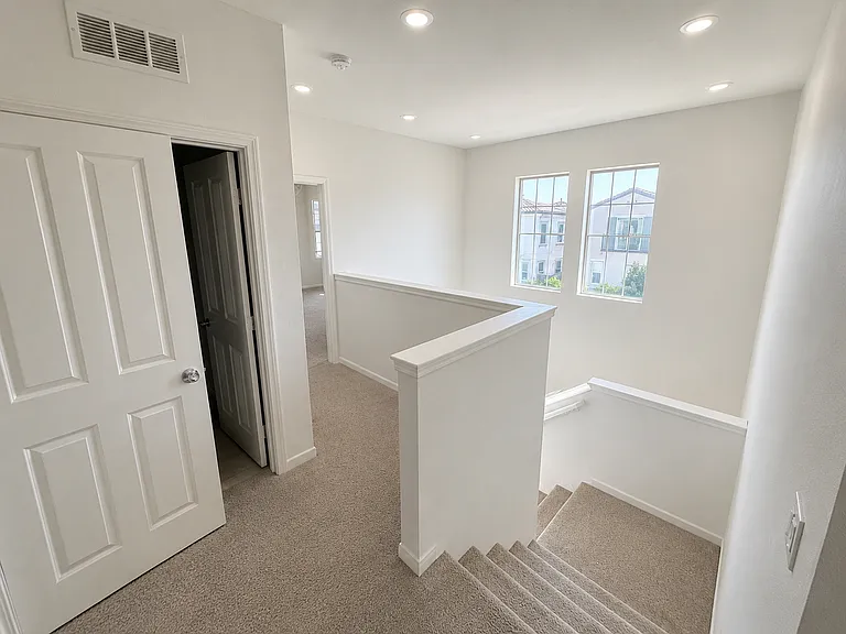 1062 Seaglass Way — Photo 7