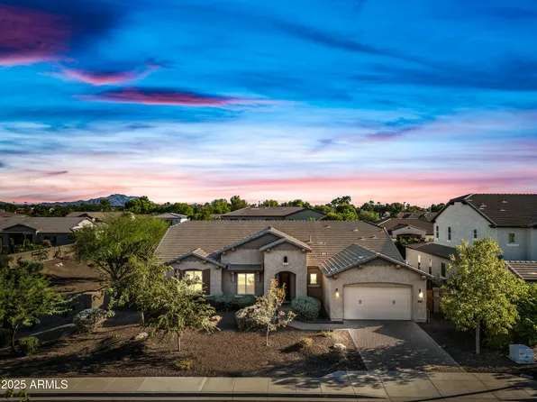 909 E BRIDGEPORT Parkway, Gilbert, AZ 85295