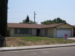 887 Linda Lee Cir, Lemoore, CA 93245