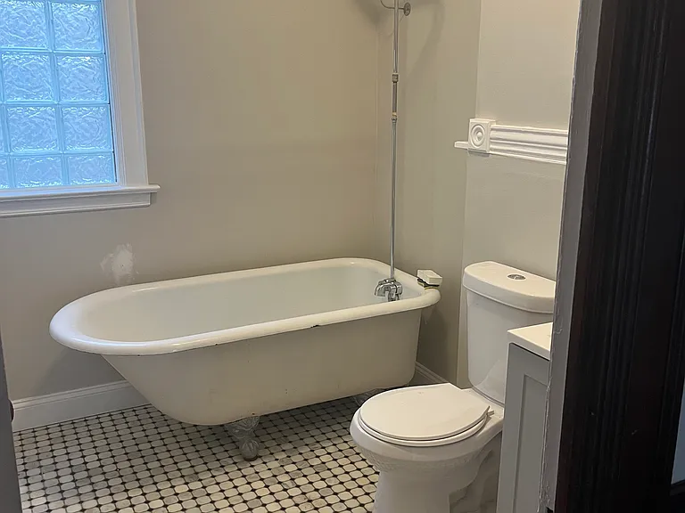 95 Parkside Ave #1 — Photo 9